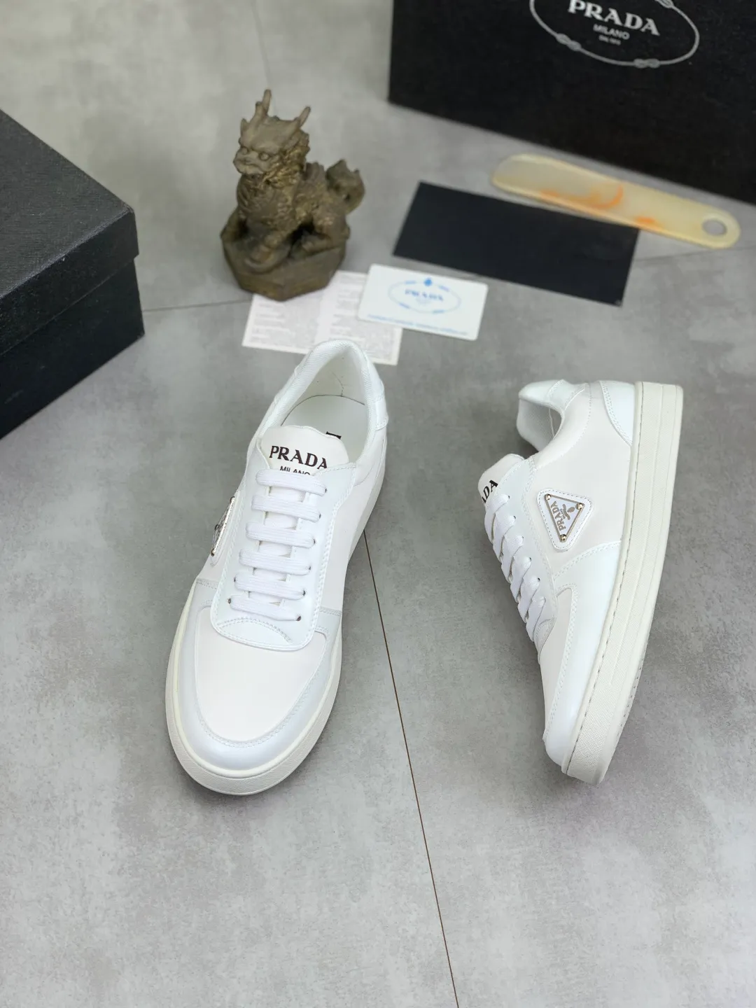 Men's Men's Shoes💰P440💰[New Style] The latest classic model of high-quality PRADA breathable and comfortable men's shoes has been launched on the official website in 1:1 reproduction, synchronized in Hong Kong counters and on the same catwalk; all made of calfskin with breathable mesh fabric ➕Imported soft and comfortable sheep Leather lining, 🍡🍡original 1:1 rubber outsole, non-slip and wear-resistant; comfortable to wear, attractive style, fine workmanship, and simple and neat shoe last, showing a man's courage and toughness, 👍size 38 to 44; 5️⃣colors🉑️ to choose from